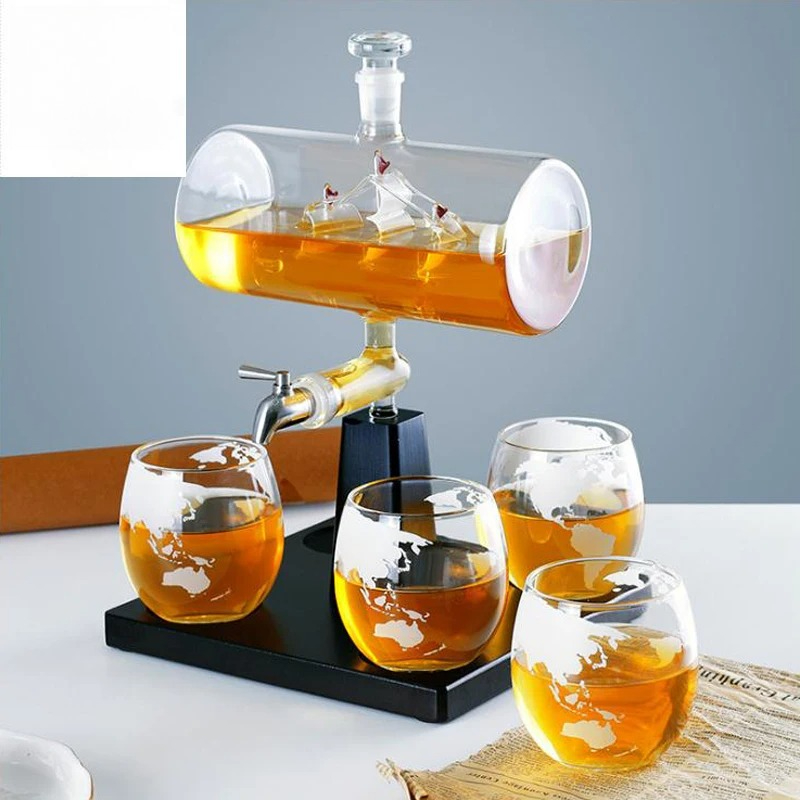 アンティーク調のウイスキーデカンタ、ワインシップデカンタセッ - Decanter Globe Set のレビューと価格